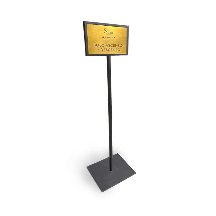 Placa grabada en latón